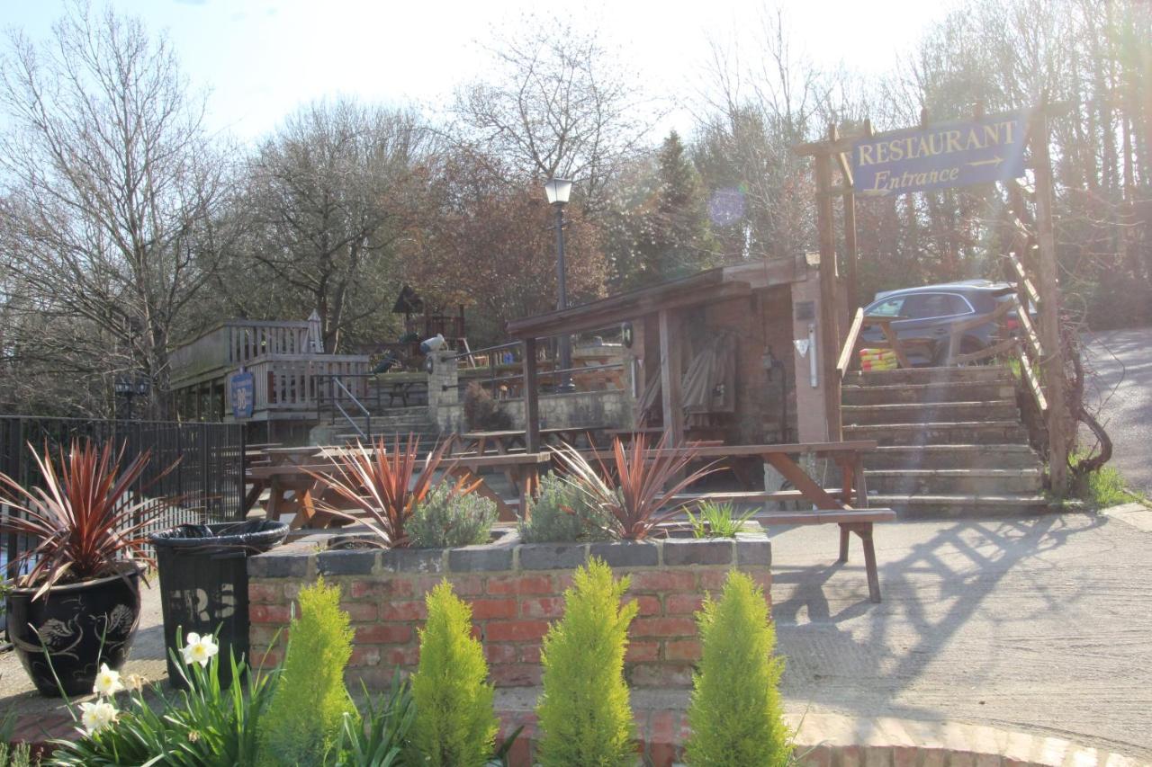 The Clothiers Arms Hotel Stroud  Exterior foto